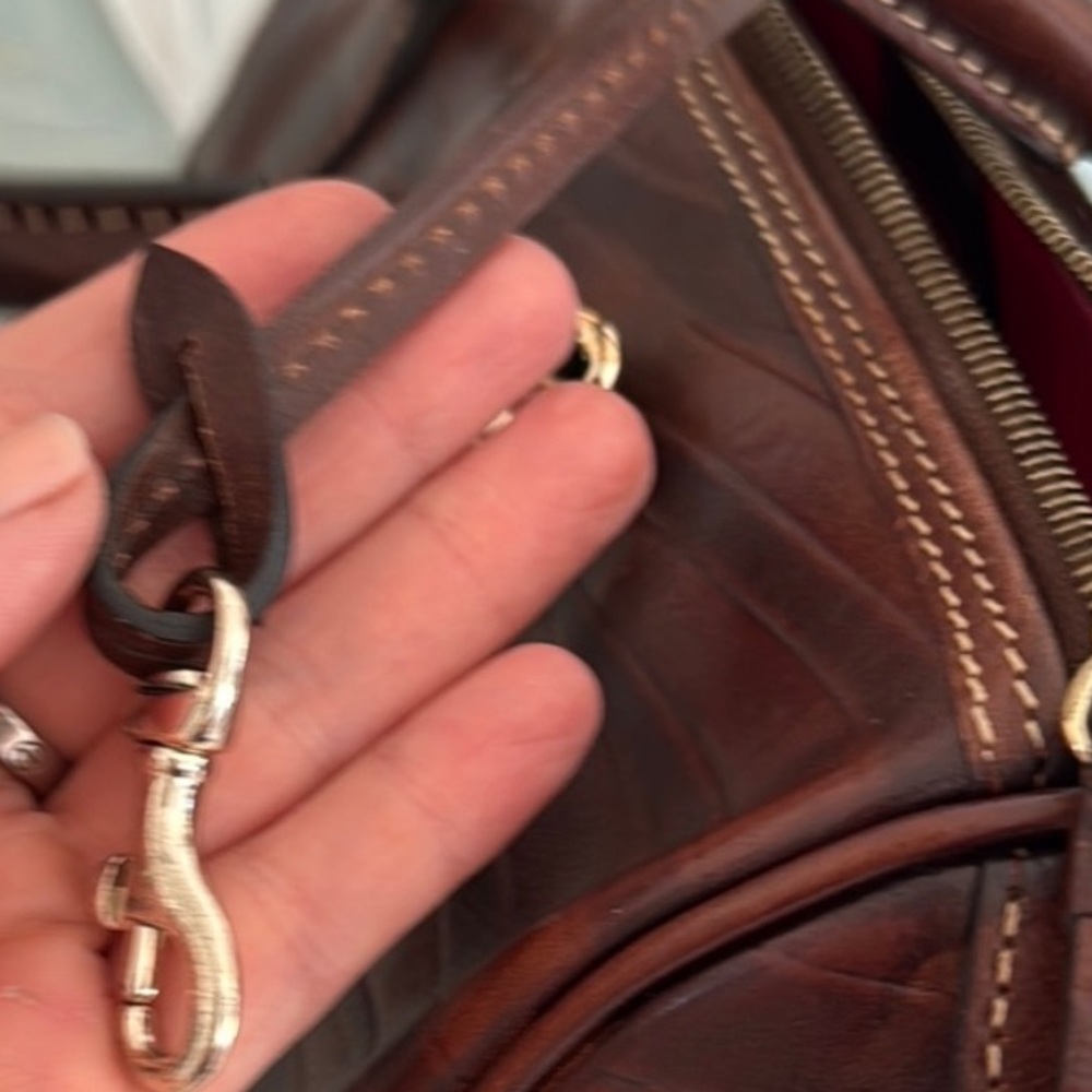 SOLD Dooney & Bourke Tiger Brown Leather Duffel Bag - Picture 13 of 16